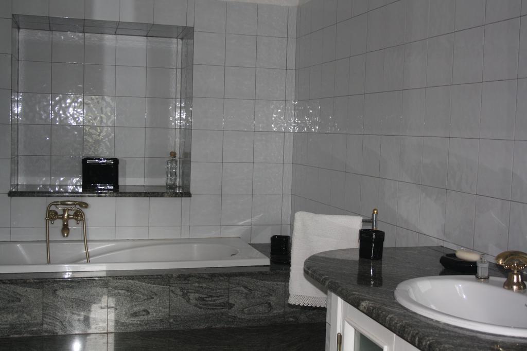 Cascina Ciosse B&B Grognardo Kamer foto