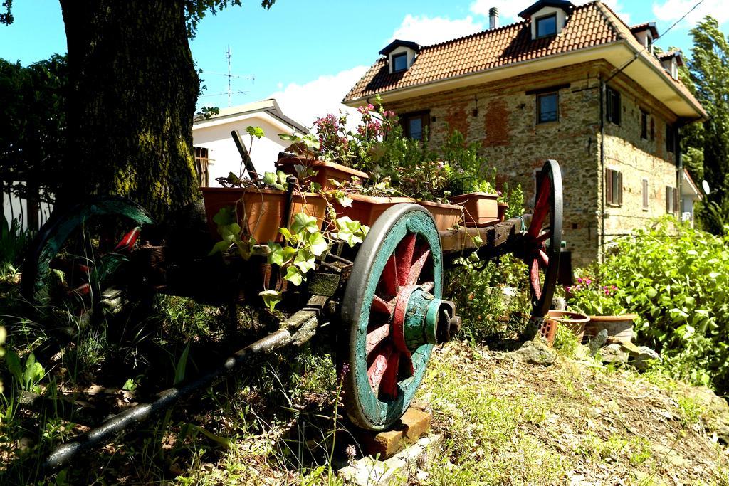 Cascina Ciosse B&B Grognardo Buitenkant foto